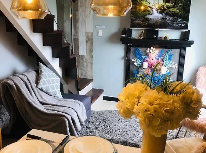 Posh, Modern 2br Loft, Spectacular View Bgc Apartment *