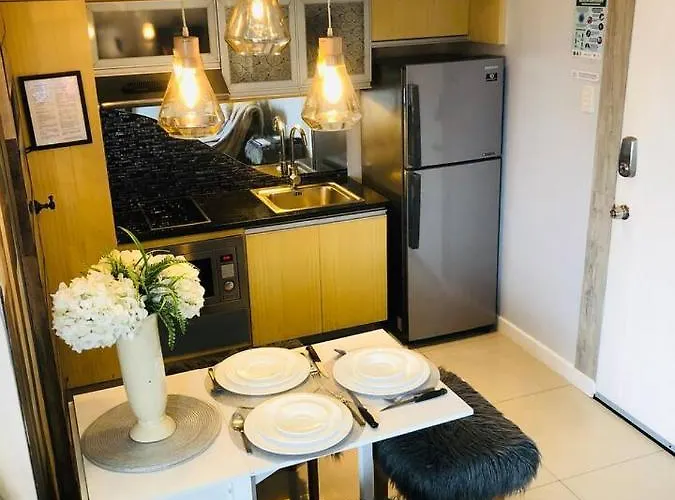 Posh, Modern 2br Loft, Spectacular View Bgc Apartment Manila