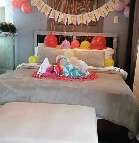 Apartment Posh, Modern 2br Loft, Spectacular View Bgc *