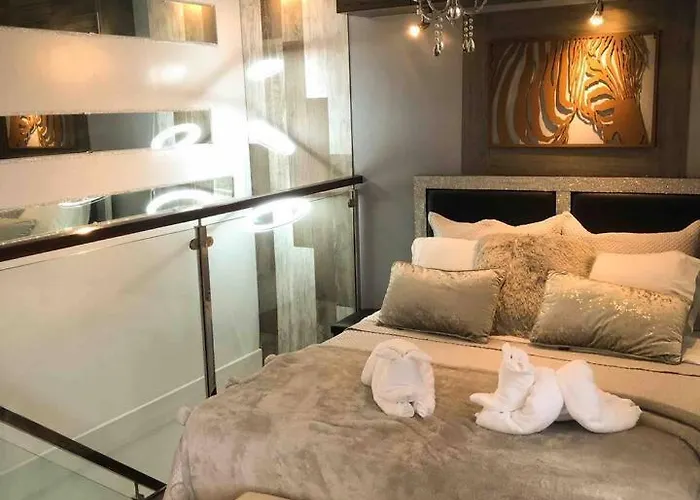 Apartment Posh, Modern 2br Loft, Spectacular View Bgc Manila