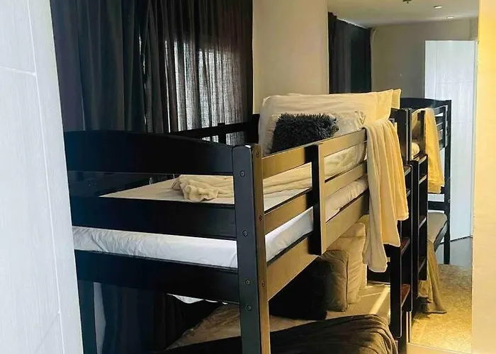 Posh, Modern 2br Loft, Spectacular View Bgc Apartment *